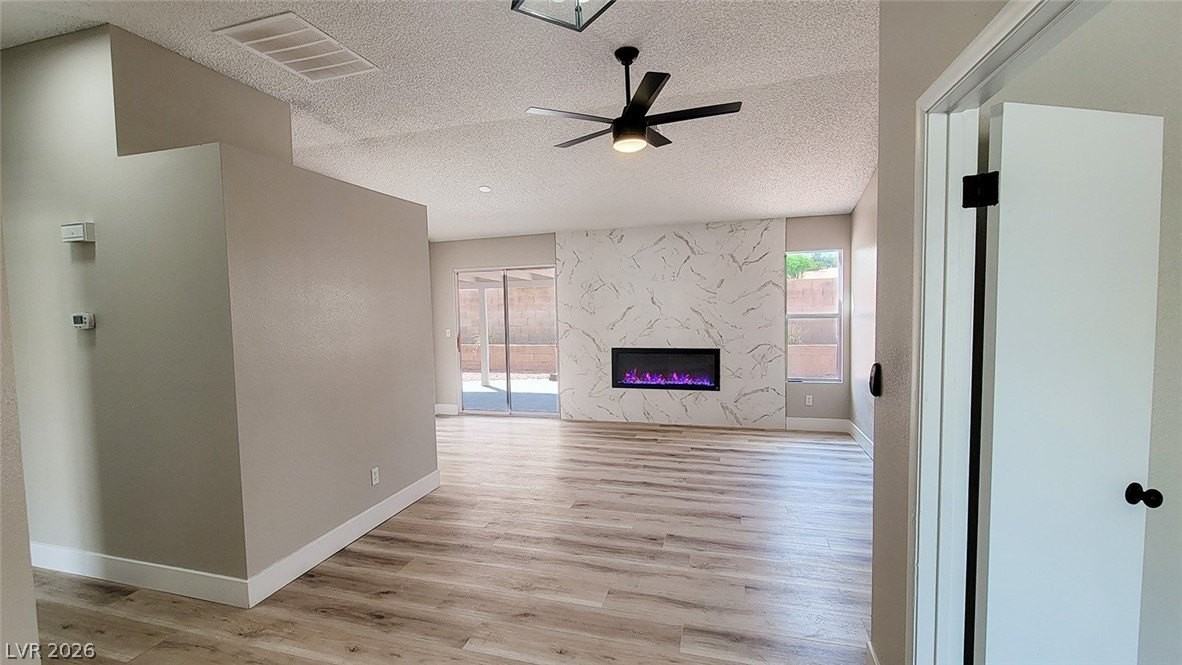 3029 Gulf Breeze Dr - Photo 3 of 25