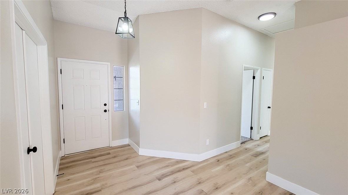 3029 Gulf Breeze Dr - Photo 4 of 25