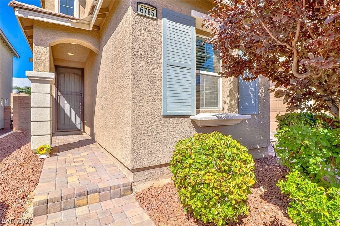 6765 Bristle Falls St - Photo 4 of 50