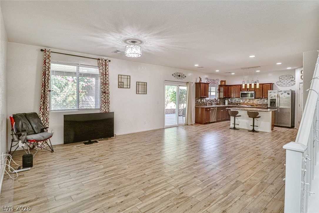 6765 Bristle Falls St - Photo 7 of 50