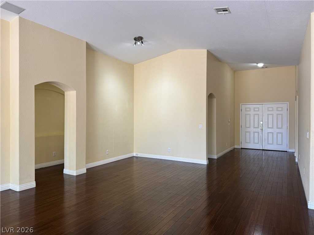 8845 Rio Grande Falls Ave - Photo 4 of 18