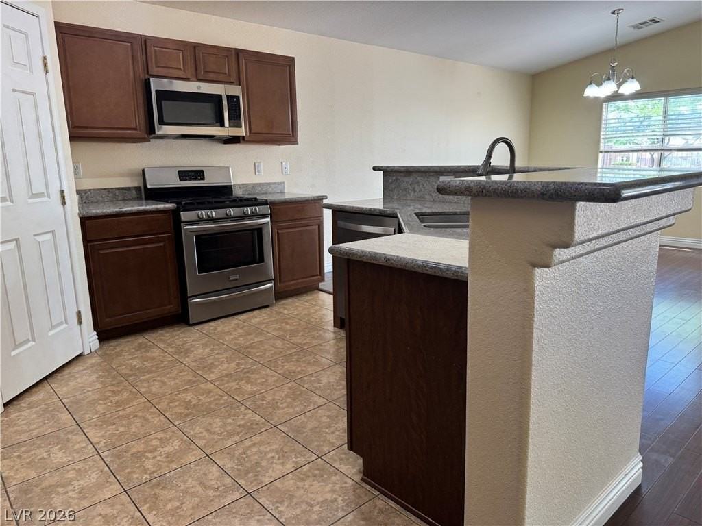 8845 Rio Grande Falls Ave - Photo 6 of 18