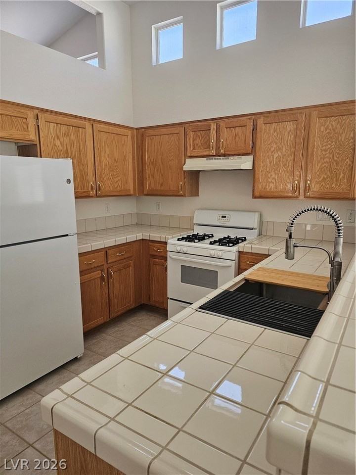 9701 Standard Ave - Photo 4 of 15