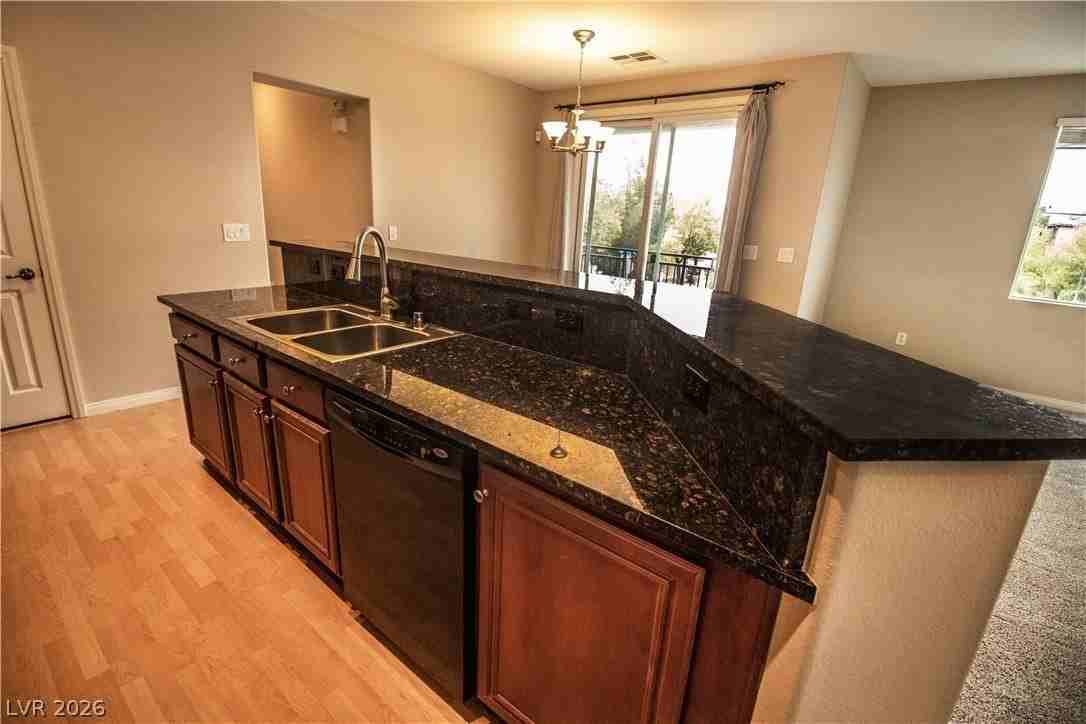 9124 Alpine Grove Ave #101 - Photo 5 of 16