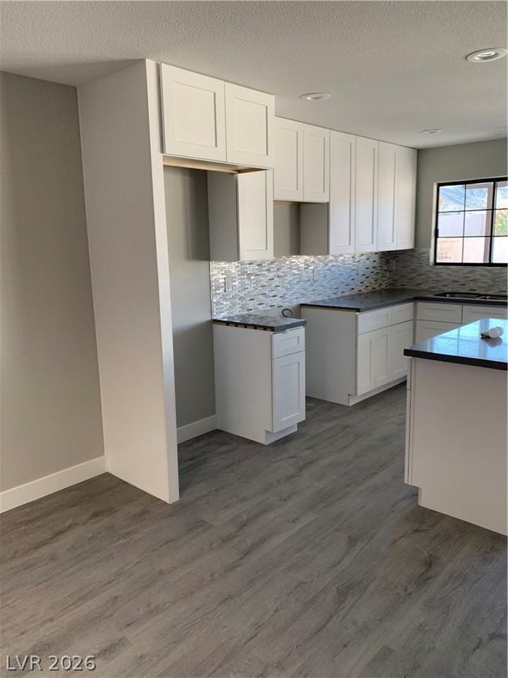 696 Freedom Ln #B - Photo 3 of 41
