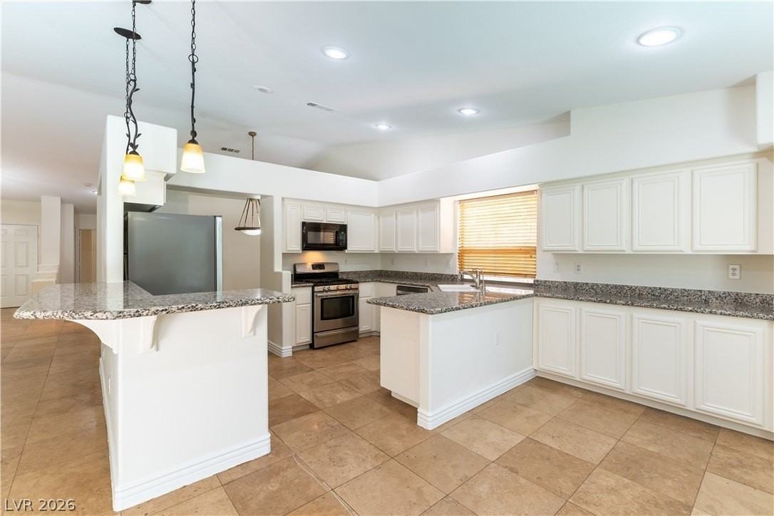 1310 Autumn Wind Way - Photo 4 of 13