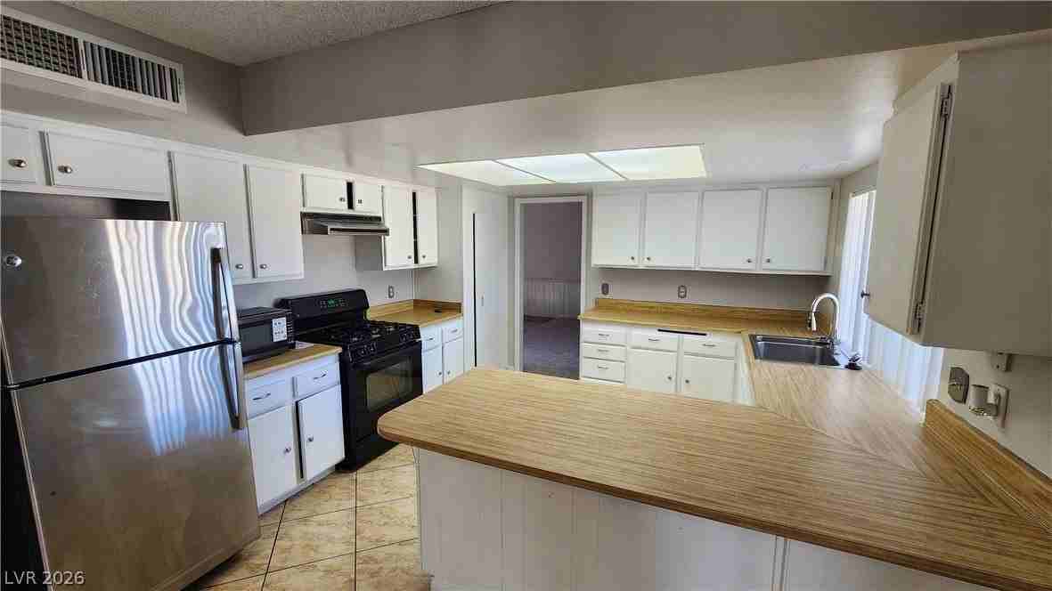 389 Summer Creek Ct - Photo 4 of 12