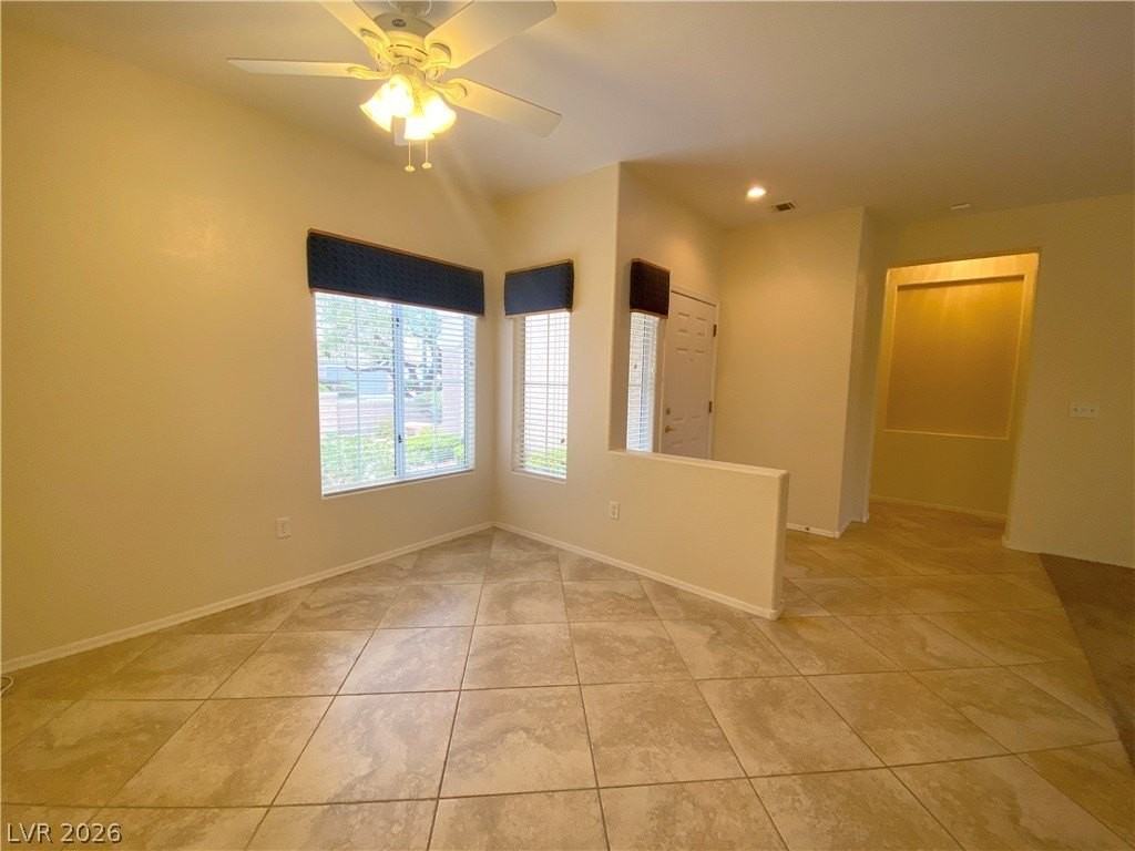 3022 Seaford Peak Dr - Photo 7 of 28