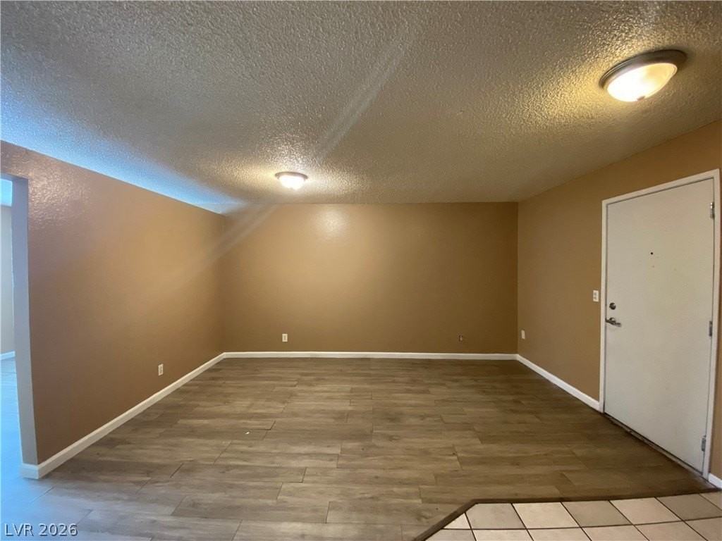 305 N 10th St #14 - Photo 6 of 10