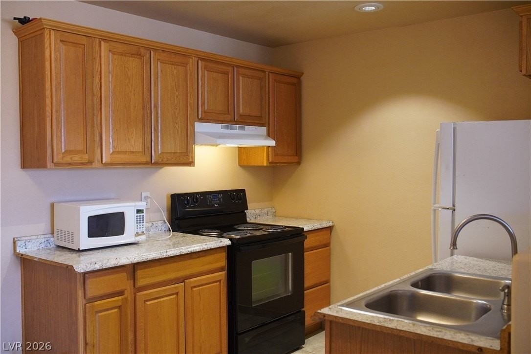 506 Mckellar Cir #4 - Photo 2 of 12