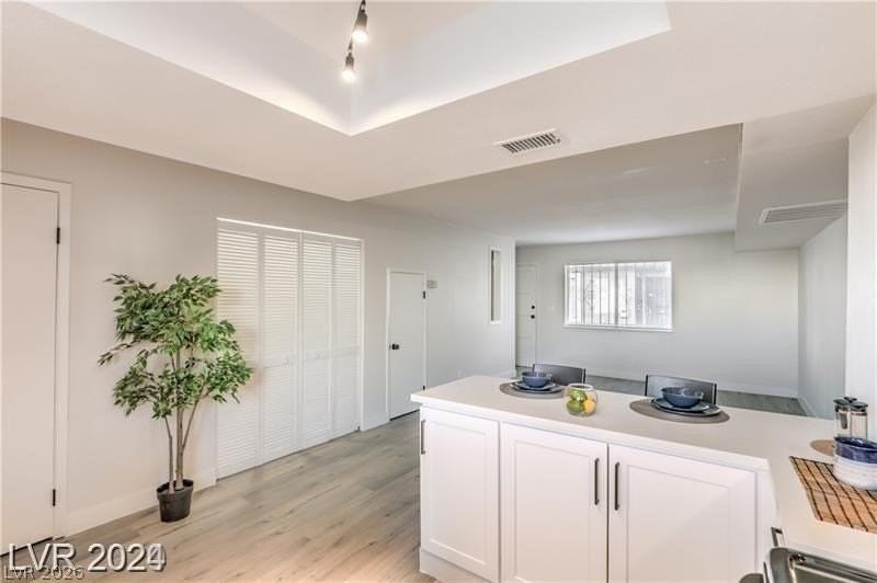 1436 N Jones Blvd - Photo 3 of 28