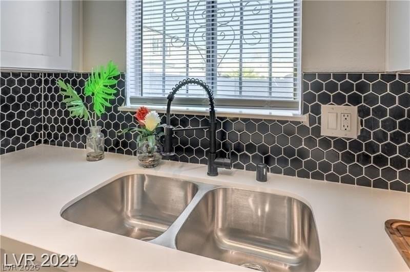 1436 N Jones Blvd - Photo 6 of 28