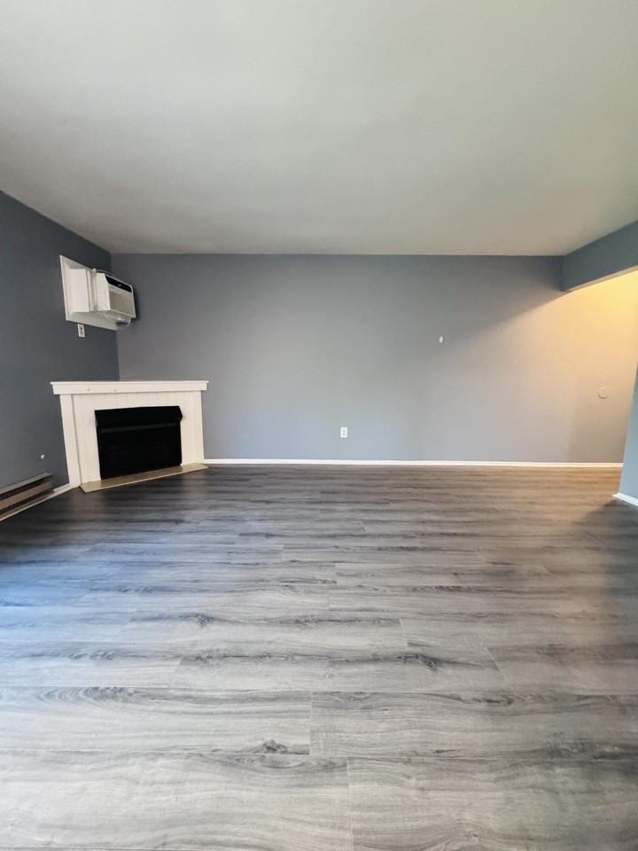 7640 Woodview St #1 - Photo 4 of 23