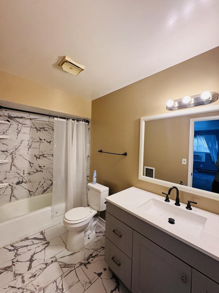 7640 Woodview St #1 - Photo 7 of 23