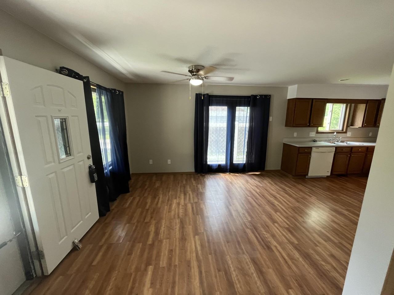 6940 Shattuck Rd - Photo 2 of 19