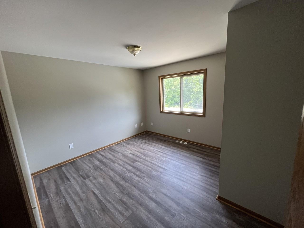 6940 Shattuck Rd - Photo 5 of 19