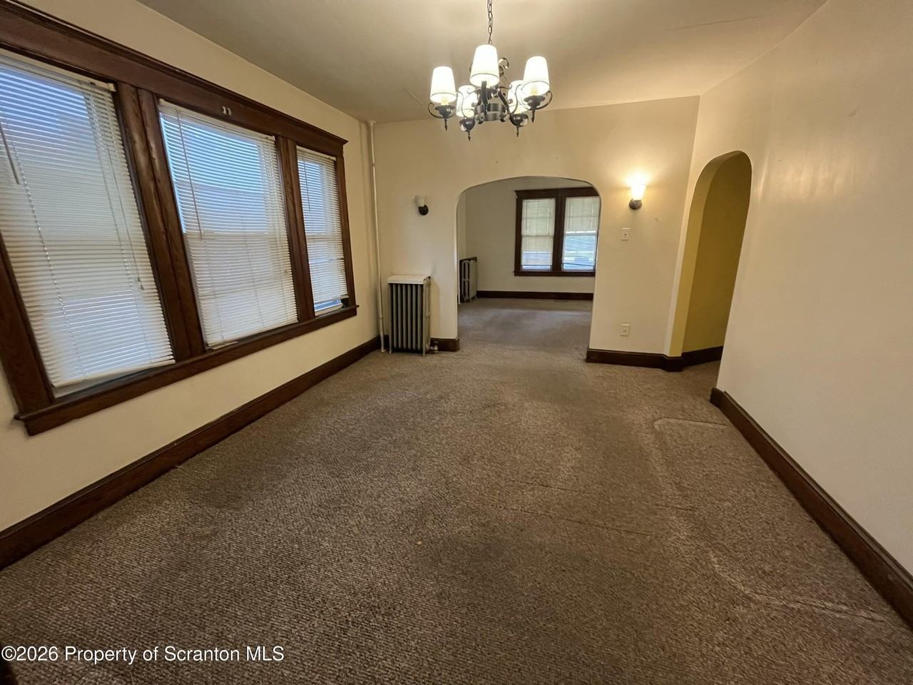 85 Belmont St - Photo 4 of 14