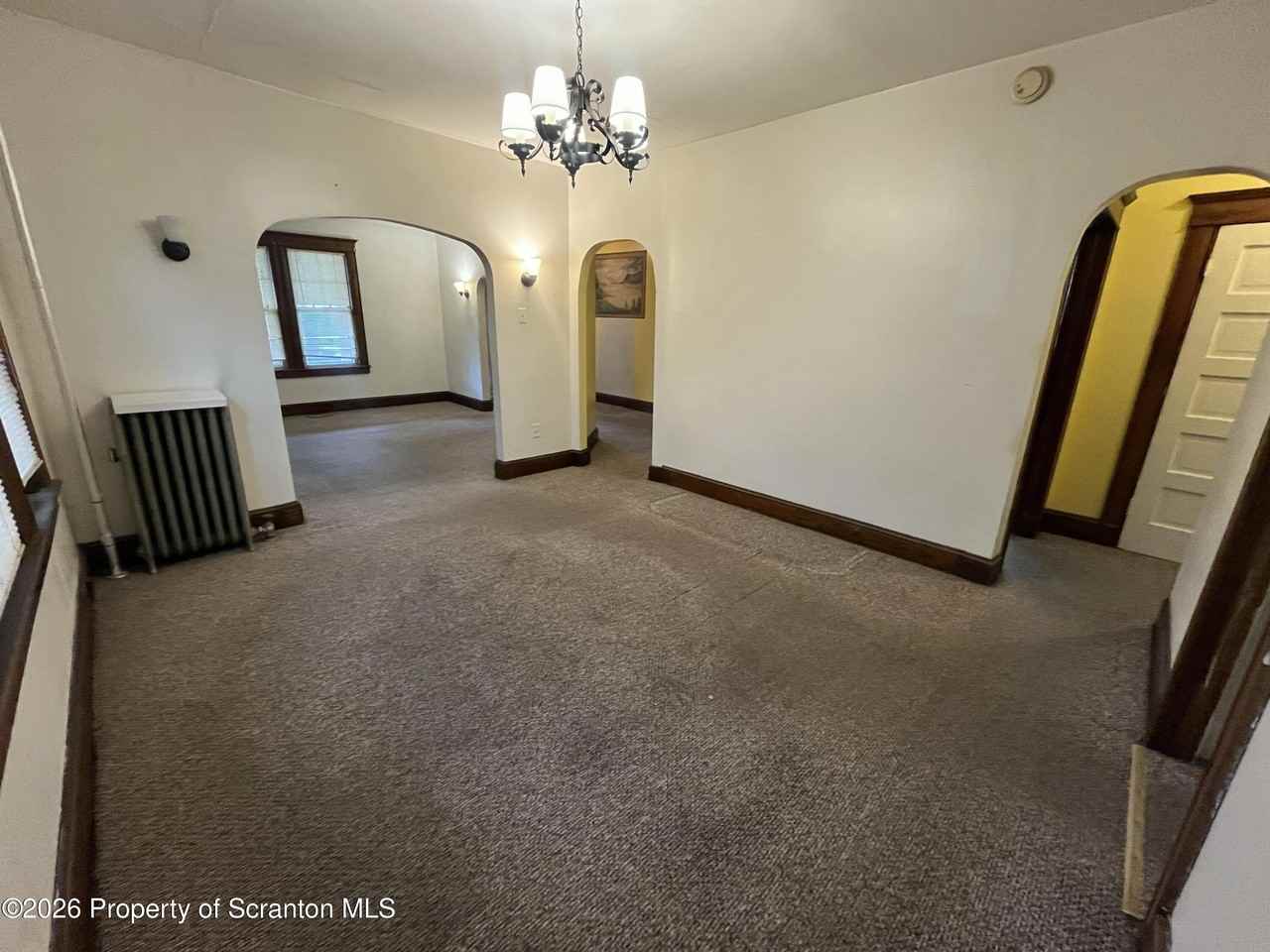 85 Belmont St - Photo 5 of 14