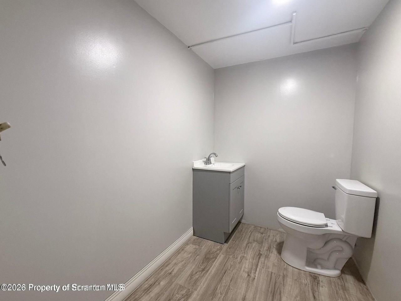 34 Arch St #1 - Photo 5 of 16