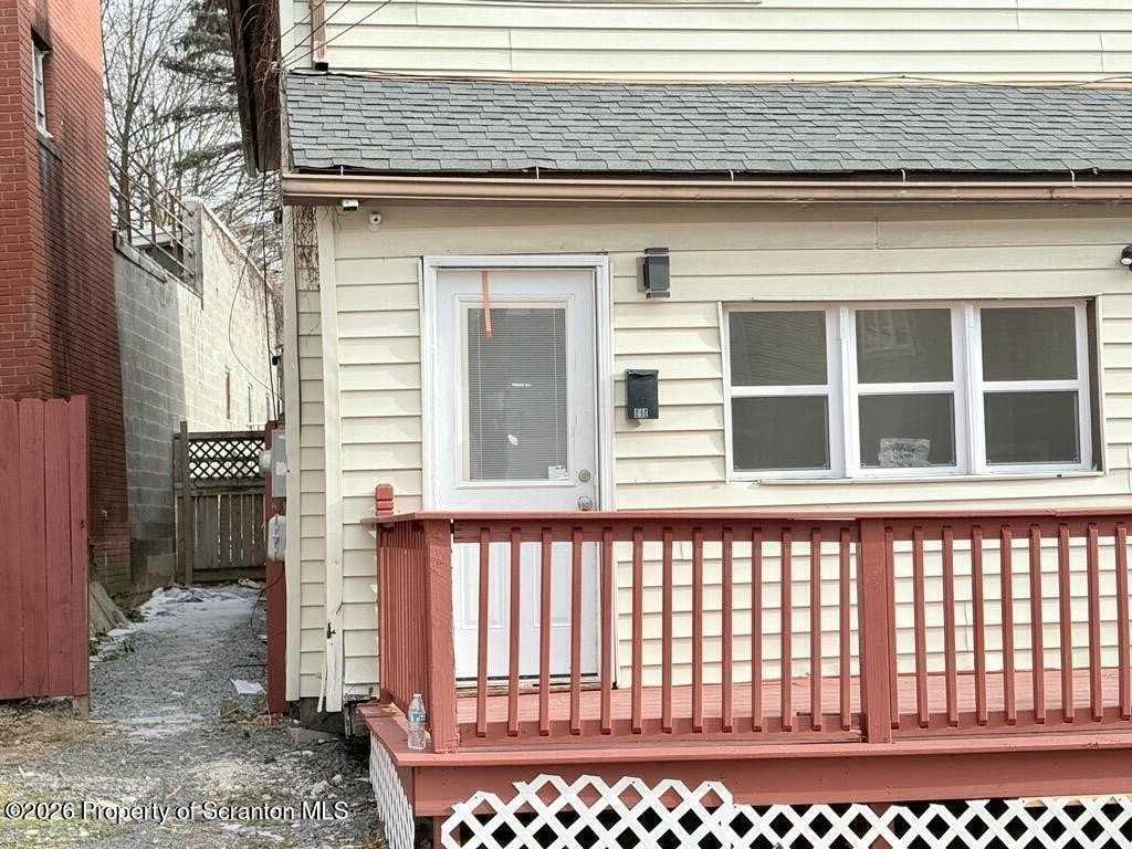 212 Center Ave - Photo 2 of 12
