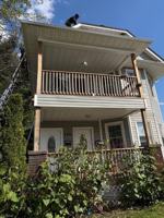 featured image of 346 N 8th St