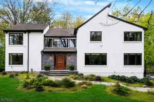 featured image of 179 Woodside Ave