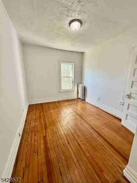 263 Amherst St - Photo 4 of 12