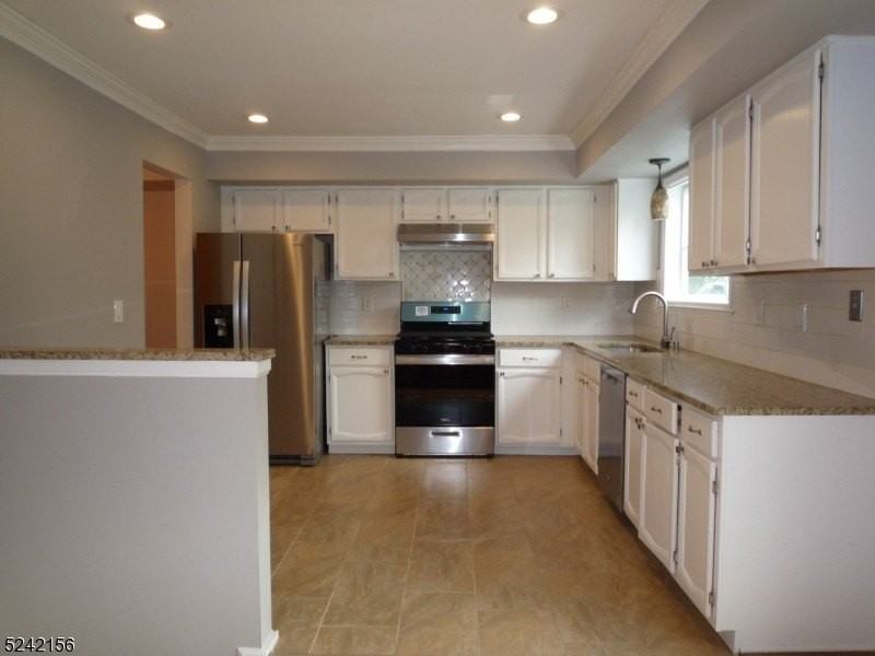 388 Cotswold Pl - Photo 5 of 14
