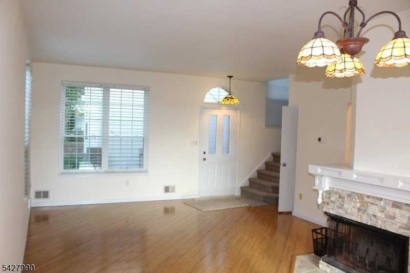 14 Wood Duck Pond Rd - Photo 2 of 5
