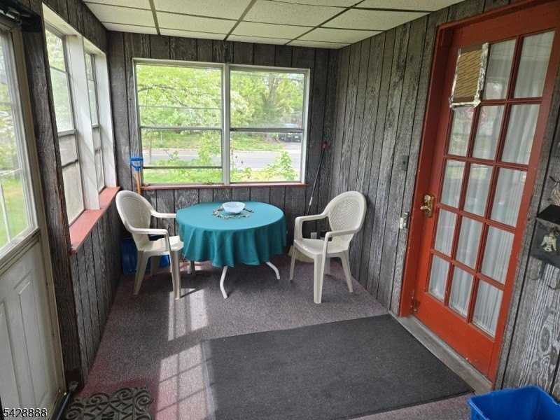 138 Hamilton Blvd #1L - Photo 4 of 20