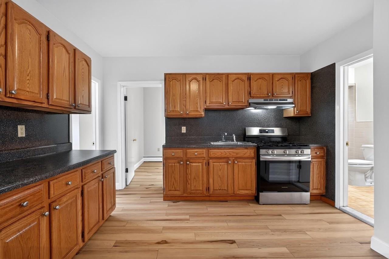 48 E 19th St #3 - Photo 4 of 14