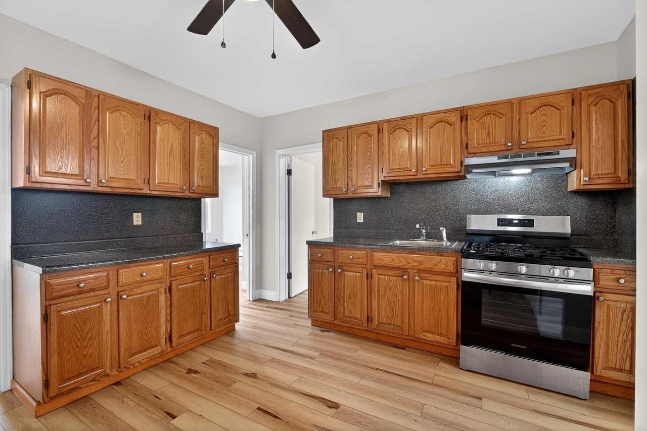 48 E 19th St #3 - Photo 5 of 14
