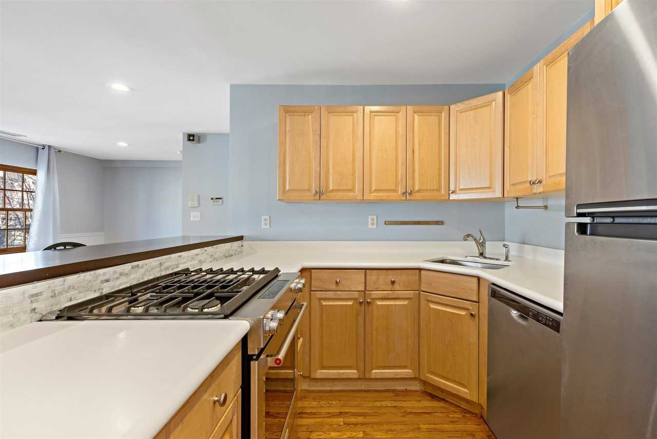 211213 3rd St #2 - Photo 3 of 13