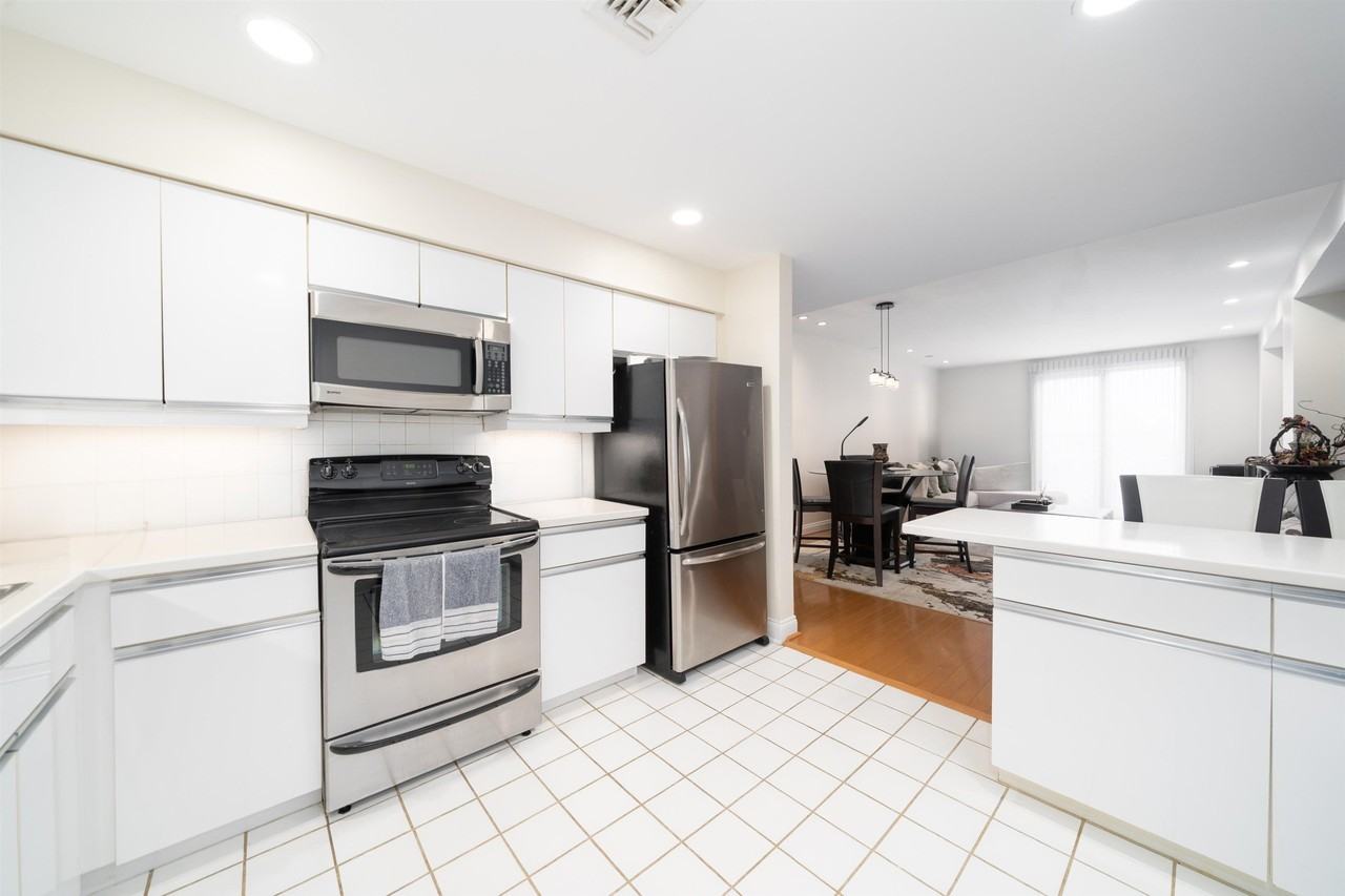101 Shearwater Ct E #47 - Photo 6 of 38