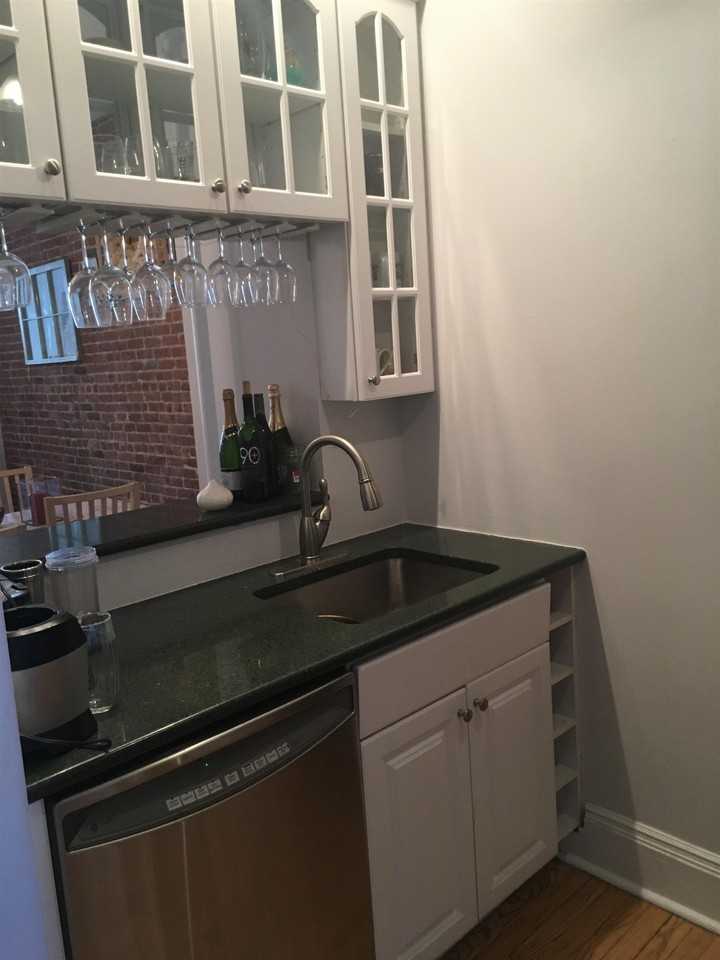 827 Washington St #4B - Photo 5 of 10