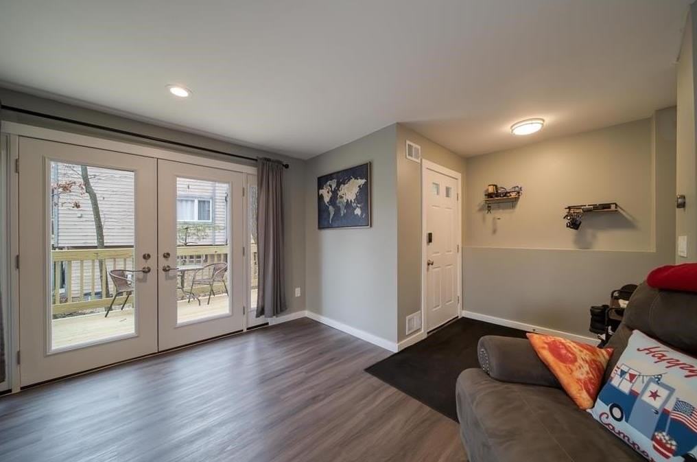 302 Heights Dr - Photo 3 of 22