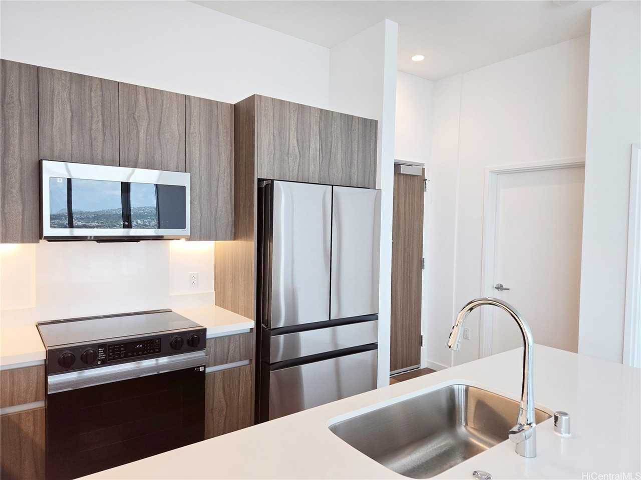 1515 Liona St #4401L - Photo 2 of 25