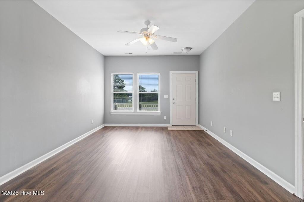 213 Lloyd St - Photo 4 of 23