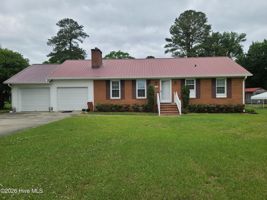 featured image of 1932 Hullwood Dr