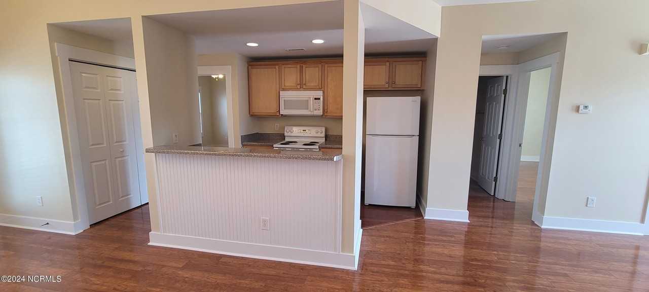 2302 Wrightsville Ave #202 - Photo 4 of 20