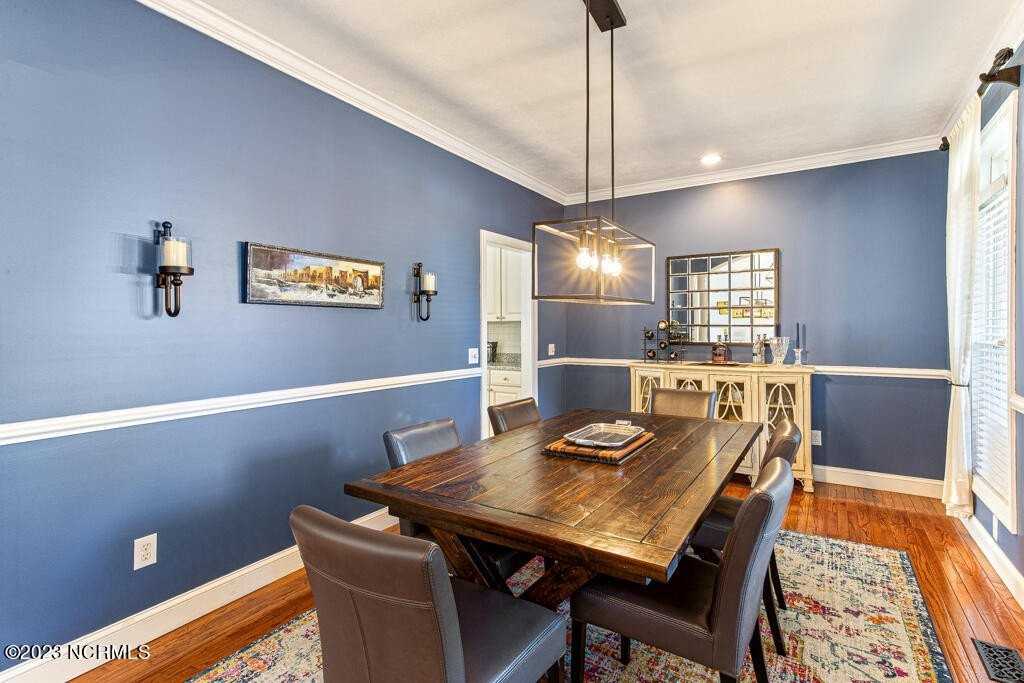2 Lenoir Ct - Photo 7 of 37