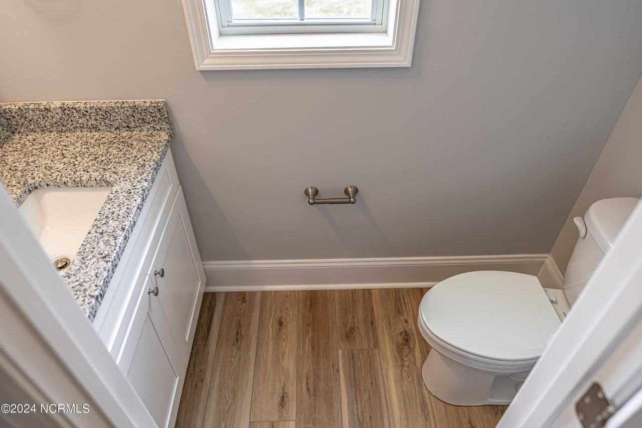 1060 W New York Ave - Photo 4 of 22