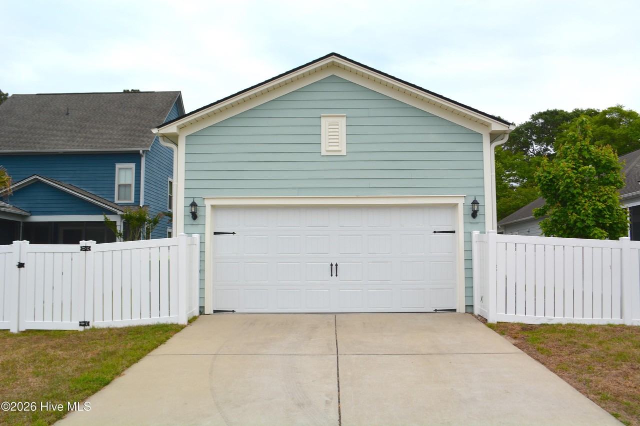 9103 Devaun Park Blvd - Photo 3 of 23