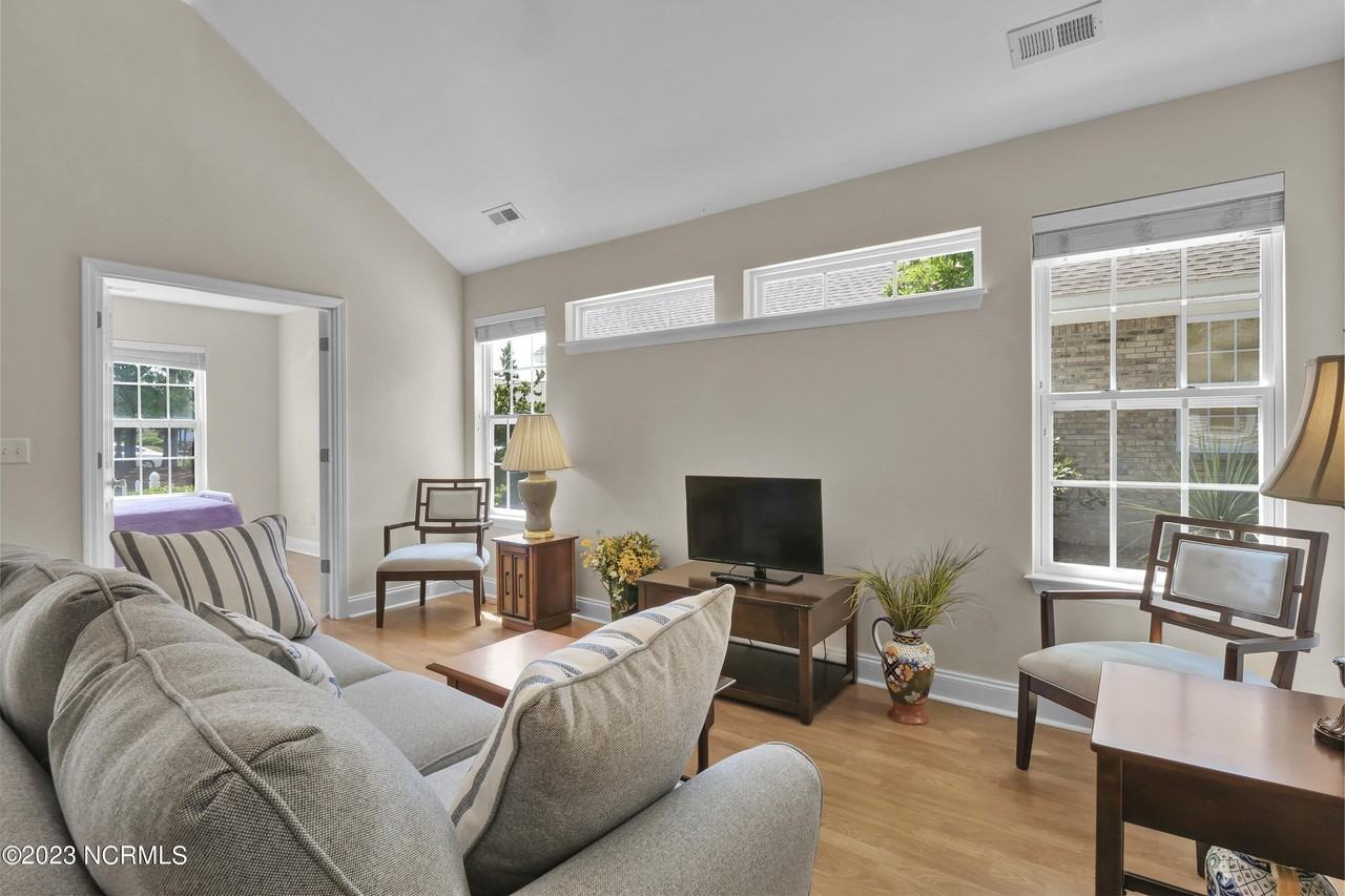 7748 Trap Way - Photo 4 of 25