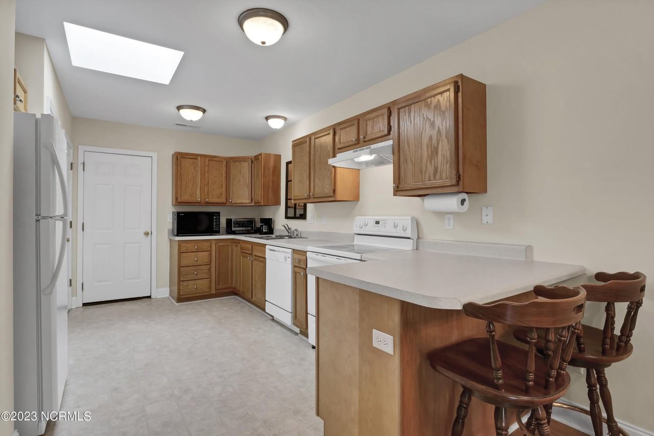 7748 Trap Way - Photo 7 of 25