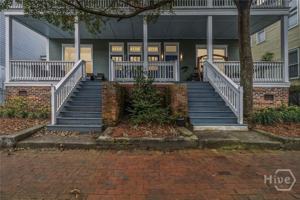 featured image of 413 E Waldburg St #B