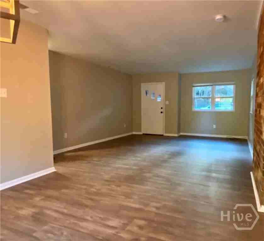 8620 Ferguson Ave - Photo 2 of 18