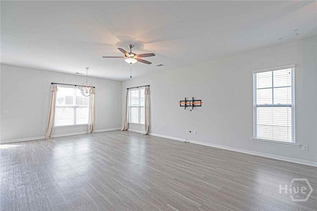 185 Brickhill Cir - Photo 4 of 42