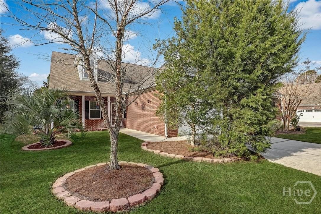 1 Regal Ct - Photo 2 of 32