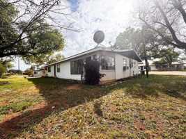 featured image of 105 Lake Breeze Dr